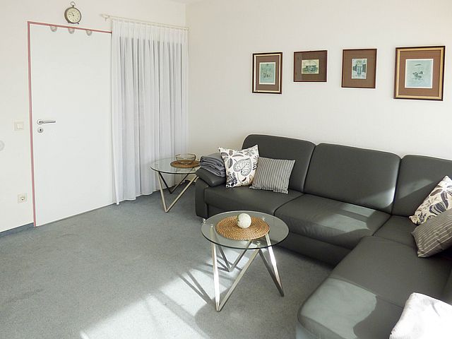 Wohn- und Schlafzimmer