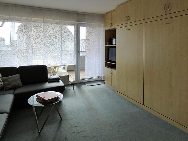 Wohn- und Schlafzimmer